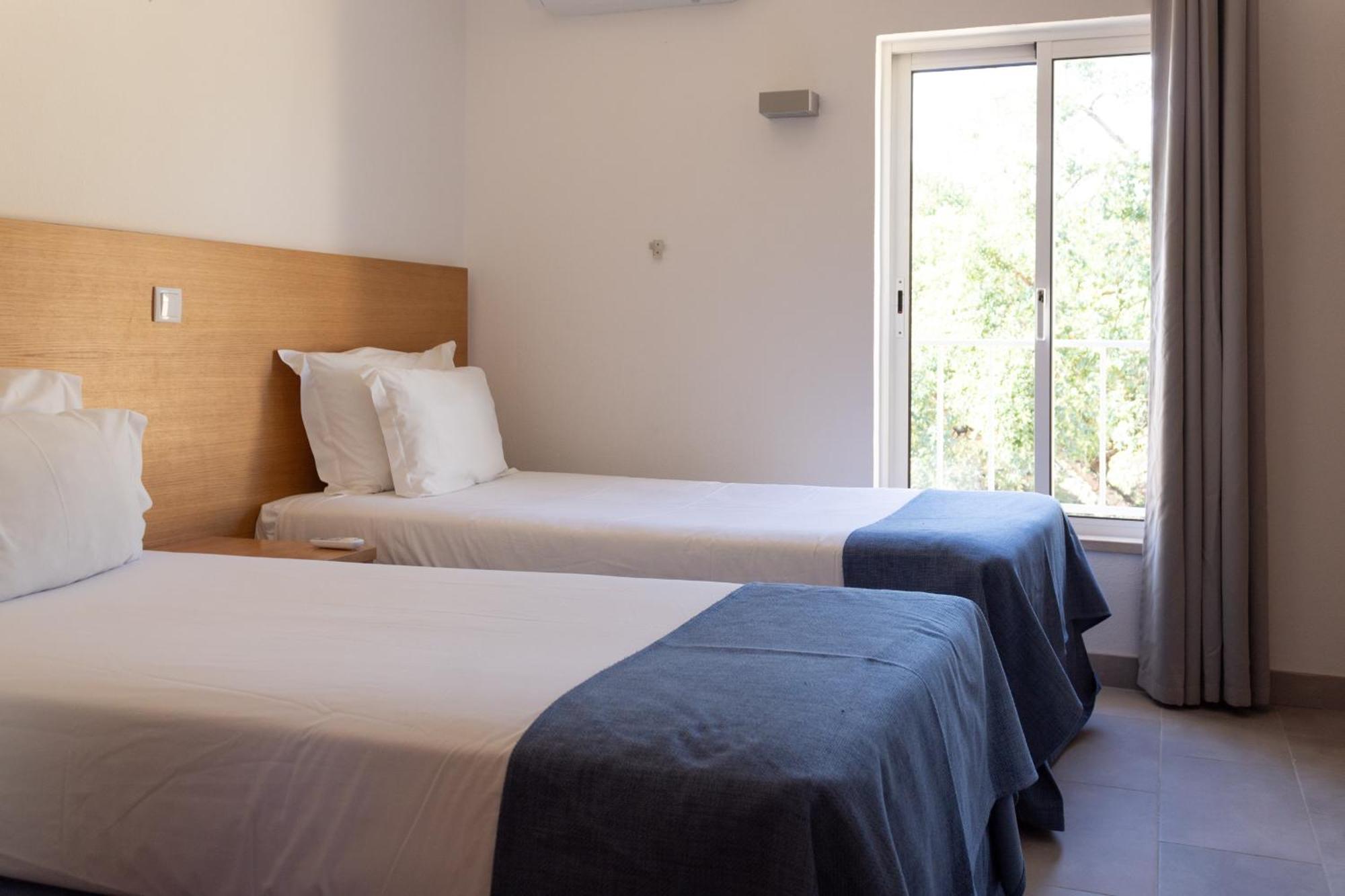 Browns Sports Resort Vilamoura Room photo